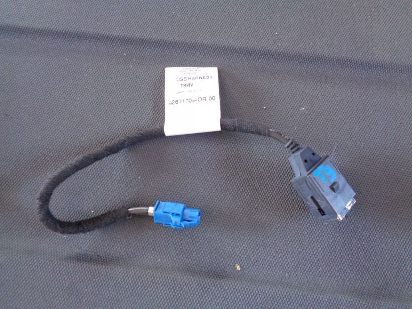 PEUGEOT 308 II T9 2.0 WIAZKA KABLA USB 9826717080