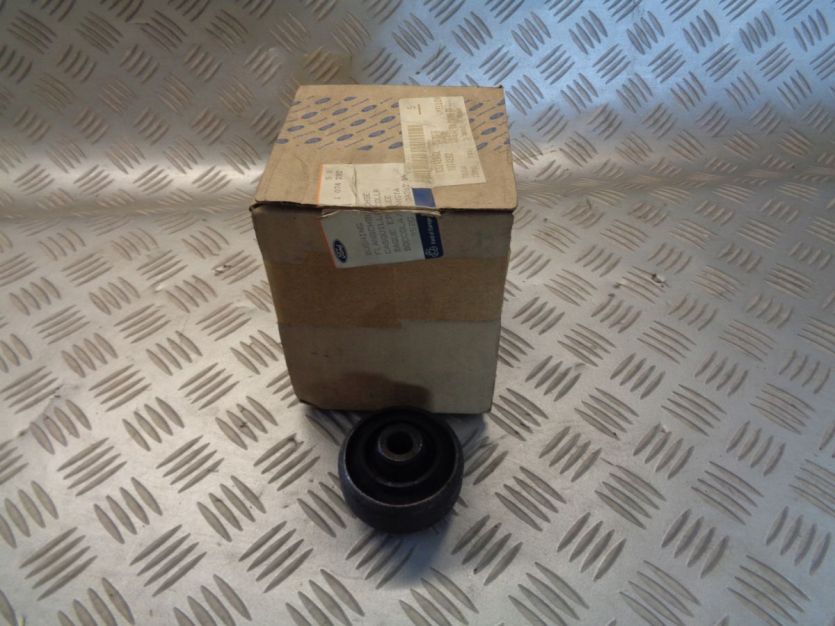 FORD TULEJA WAHACZA PRZOD 95BG-3A262-BA 1074282