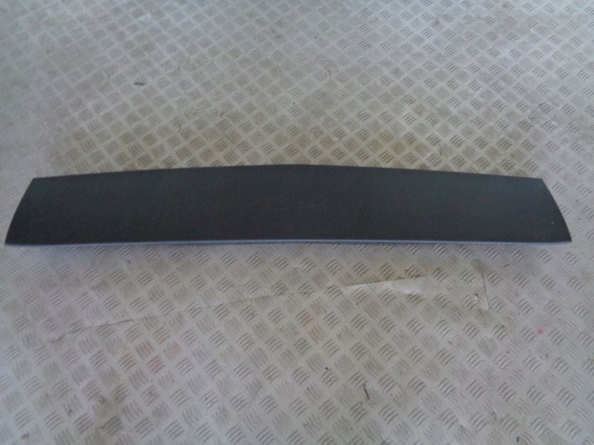 VW ATLAS CROSS OSLONA KLAPY BAGAZNIKA 3CM867707