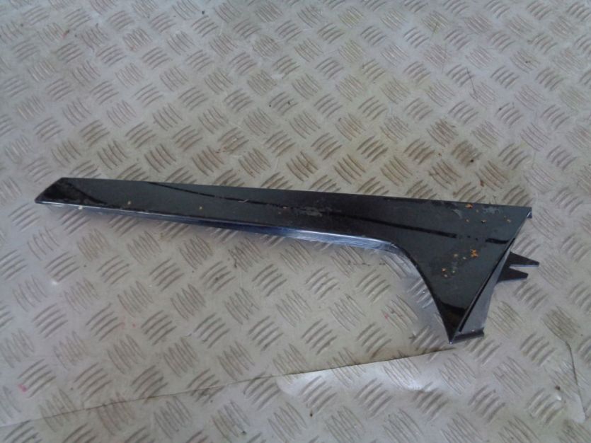 VW ATLAS CROSS LISTWA SPOILER KLAPY LEWY 3CM827939