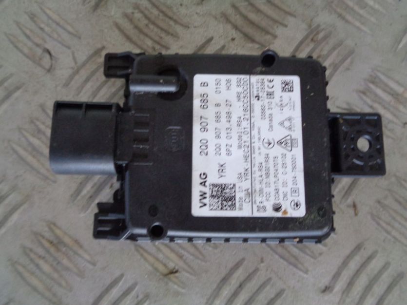 VW ATLAS CROSS RADAR ASYSTENT ZMIANY PASA