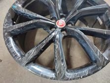 JAGUAR F-PACE SVR FELGA ALUMINIOWA PRZOD 22 9 ET41