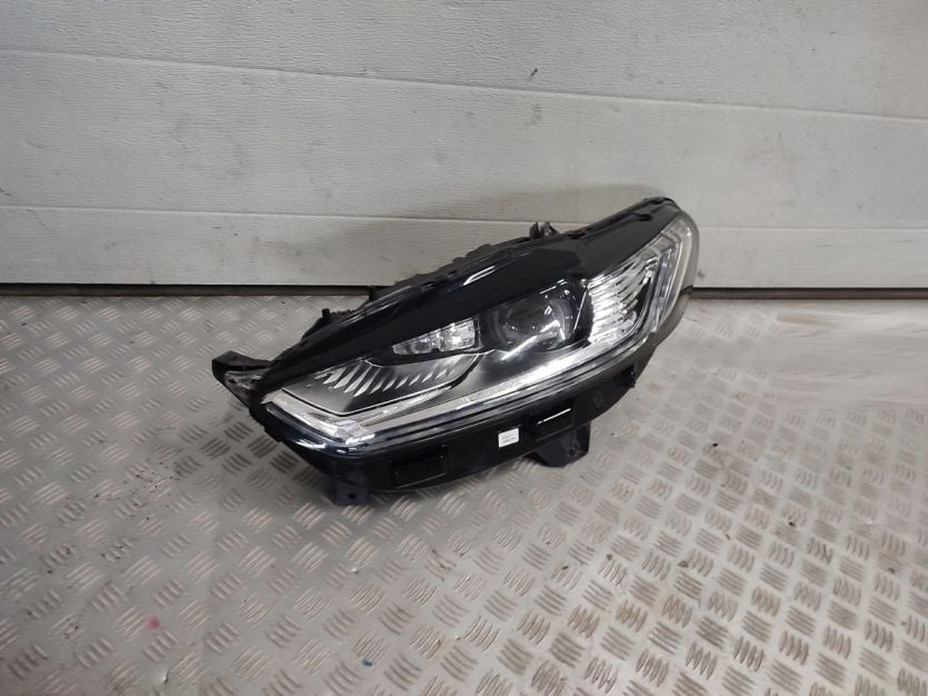 FORD MONDEO MK5 LAMPA LED DYNAMIC LEWA PRZOD