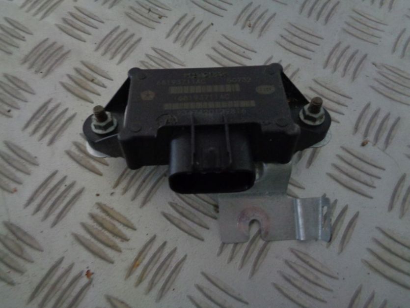 CHRYSLER PACIFICA MODUL POMPY PALIWA 68193711AC