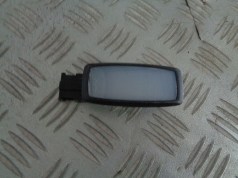 VW ATLAS CROSS 2021 LAMPKA PRAWA 5F0947108C