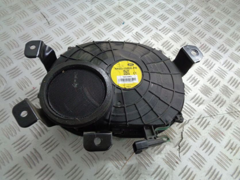 JAGUAR F-PACE SVR GLOSNIK SUBWOOFER HK83-18808-AB