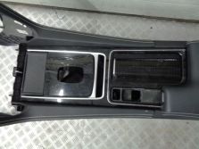 JAGUAR F-PACE SVR 2020 TUNEL SRODKOWY PODLOKIETNIK