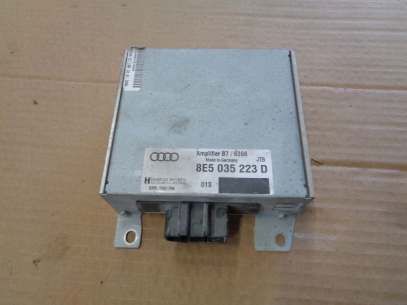 AUDI A4 B7 WZMACNIACZ 8E5035223D