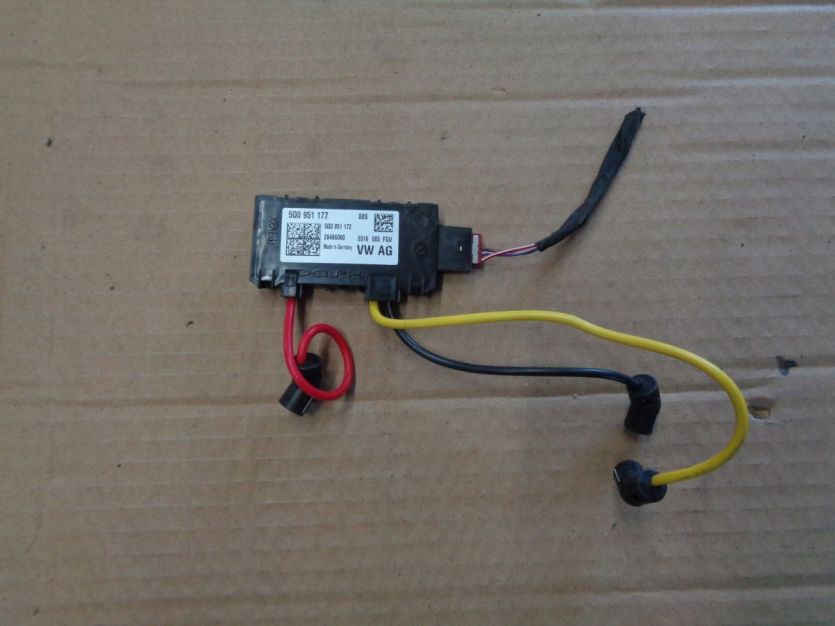 AUDI A4 B7 CZUJNIK SENSOR RUCHU 5Q0951177