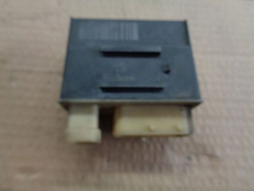 CITROEN C5 III X7 MODUL PRZEKAZNIK SWIEC ZAROWYCH