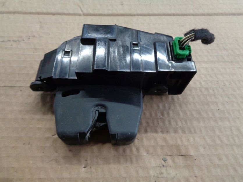 CITROEN C5 III X7 ZAMEK KLAPY TYL BAGAZNIKA