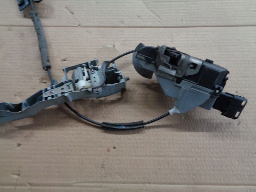 CITROEN C5 III X7 ZAMEK DRZWI PRAWY PRZOD 574391