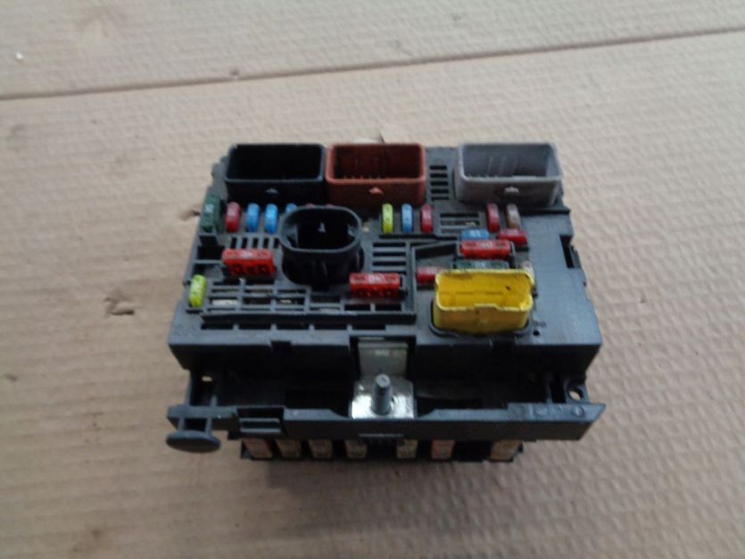 CITROEN C5 III X7 SKRZYNKA BEZPIECZNIKOW MODUL BSM
