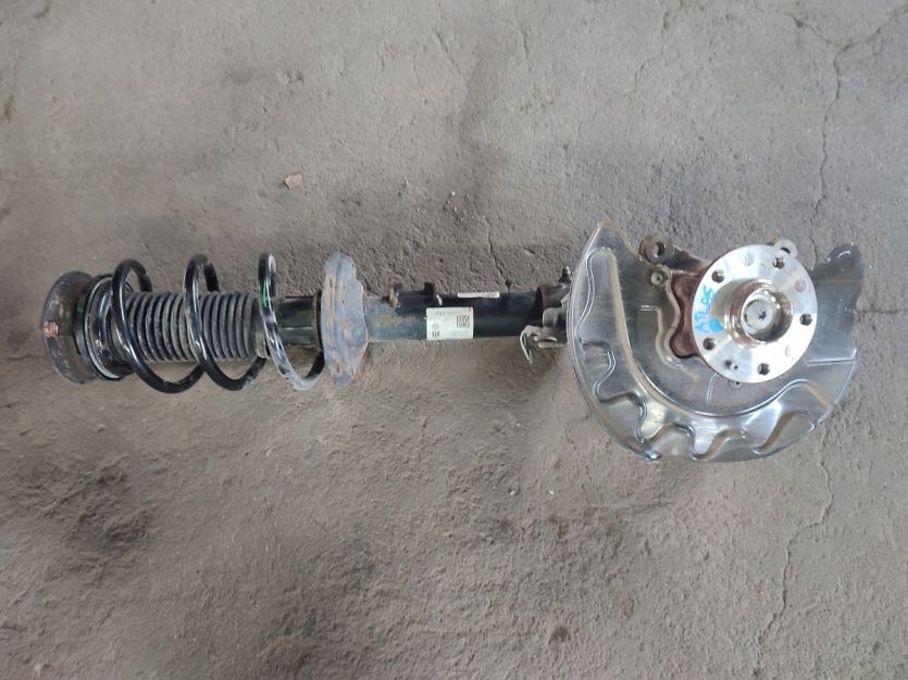 VW ATLAS AMORTYZATOR PIASTA PRAWA PRAWY PRZOD CROS