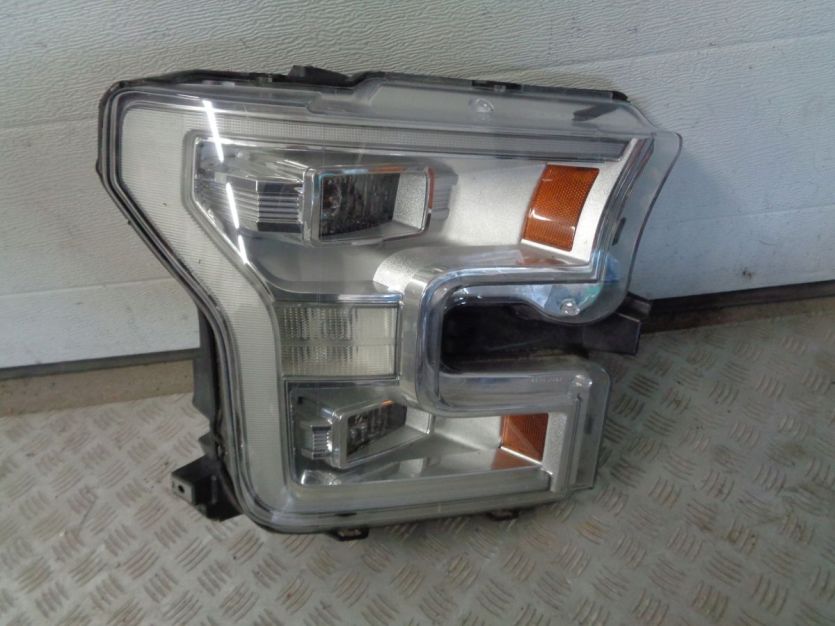 FORD F150 2016 LAMPA PRAWA PRZOD PRZEDNIA FULL LED