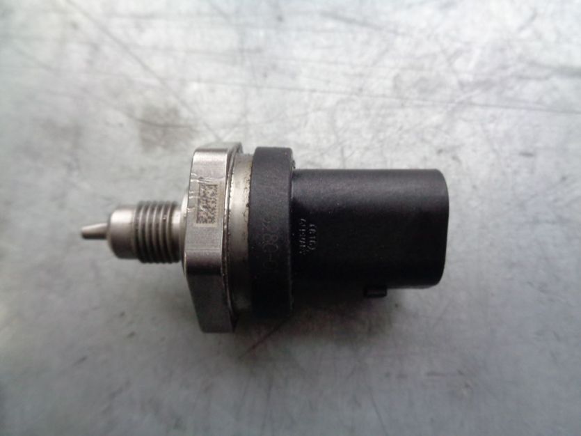 PEUGEOT 508 RXH SW KOMBI LIFT CZUJNIK TEMPERATURY OLEJU 9675733280