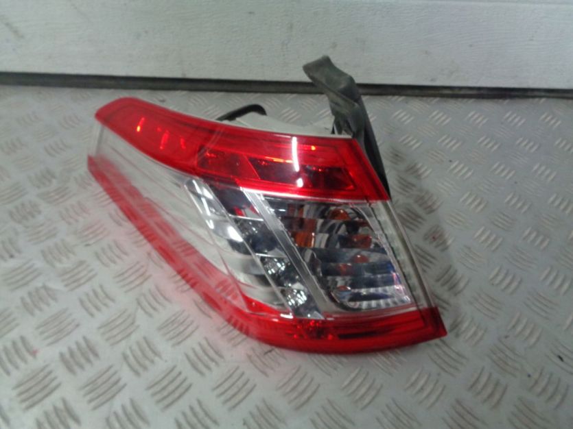 PEUGEOT 508 RXH SW LIFT LAMPA LEWA TYL TYLNA