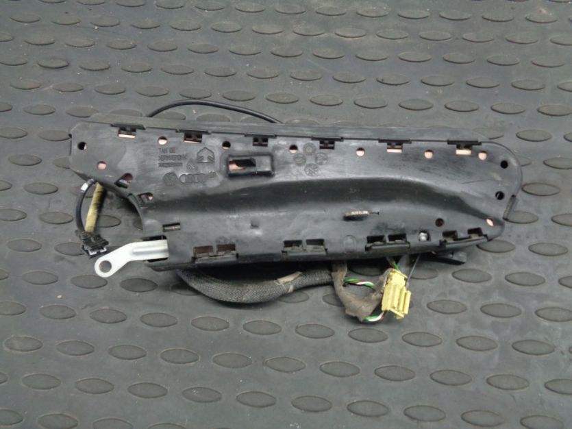 VW PASSAT B6 PODUSZKA POWIETRZNA AIRBAG FOTELA PRAWA PRZOD PASAZER 3C0880242