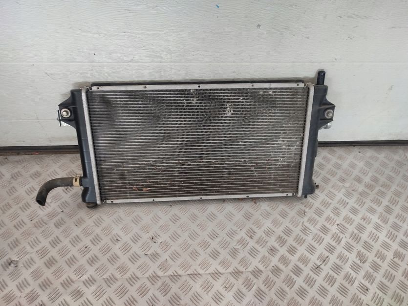 MITSUBISHI OUTLANDER III LIFT PHEV CHLODNICA WODY