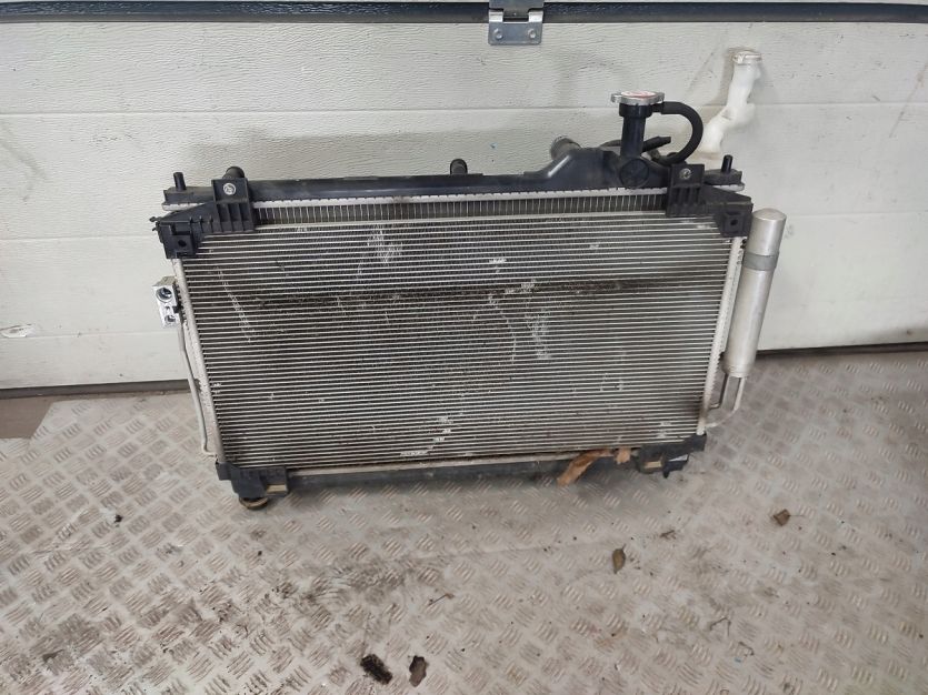 MITSUBISHI OUTLANDER III LIFT PHEV CHLODNICE WENTY