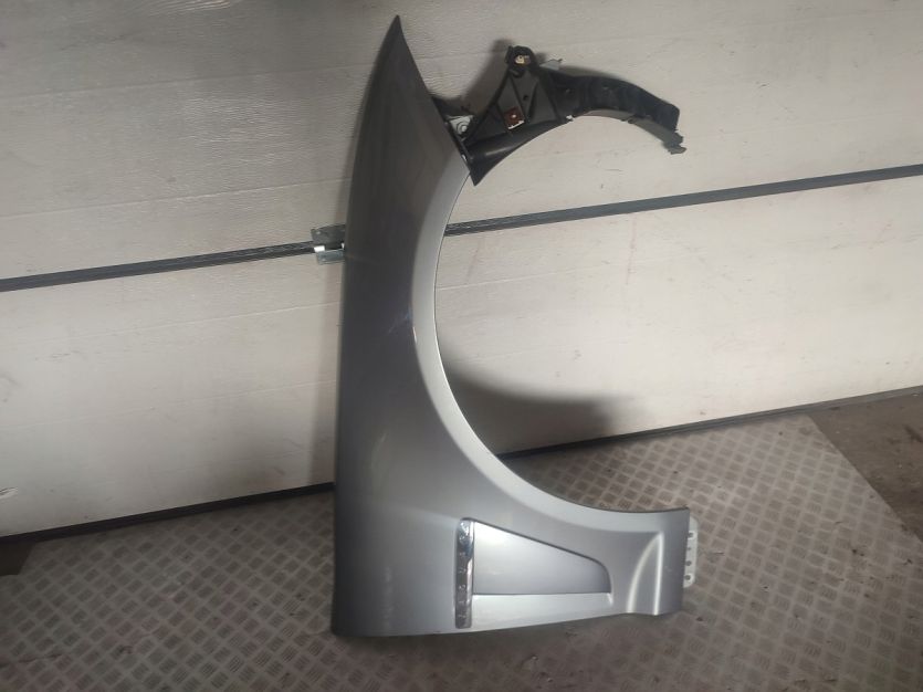 JAGUAR XF LIFT BLOTNIK PRAWY PRZOD PRZEDNI