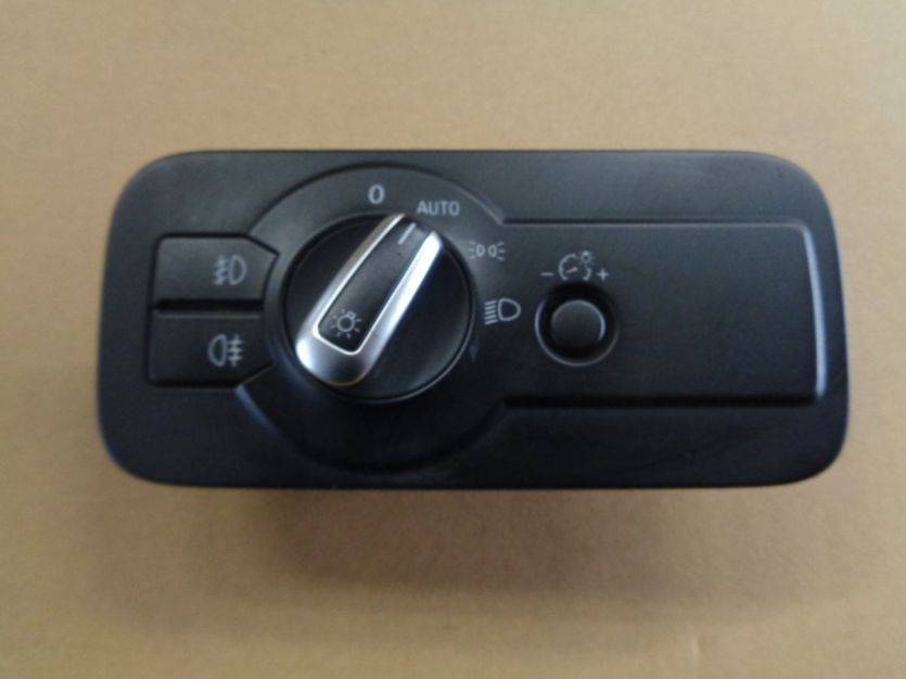 VW ATLAS CROSS PRZELACZNIK SWIATEL 7P6941431D