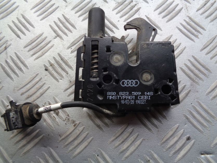 VW ATLAS 2020 ZAMEK MASKI 8S0823509