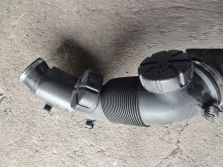 AUDI A8 D4 3.0 TFSI RURA FILTRA POWIET 4H0129616M
