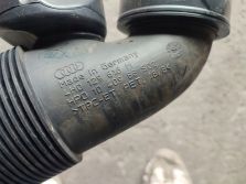 AUDI A8 D4 3.0 TFSI RURA FILTRA POWIET 4H0129616M
