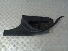 VOLVO V40 II LIFT OSLONA SLUPKA LEWA TYL 31403180