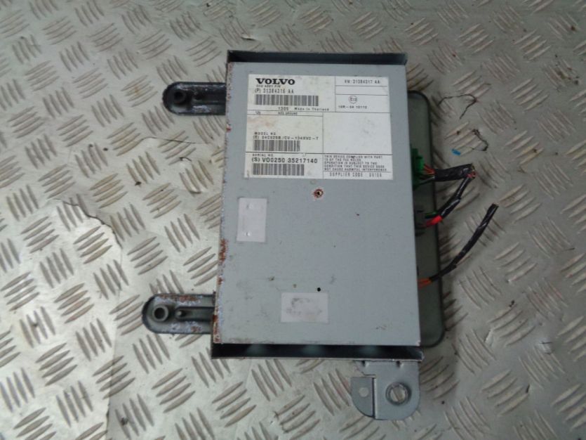 VOLVO V40 II LIFT WZMACNIACZ 31384316AA