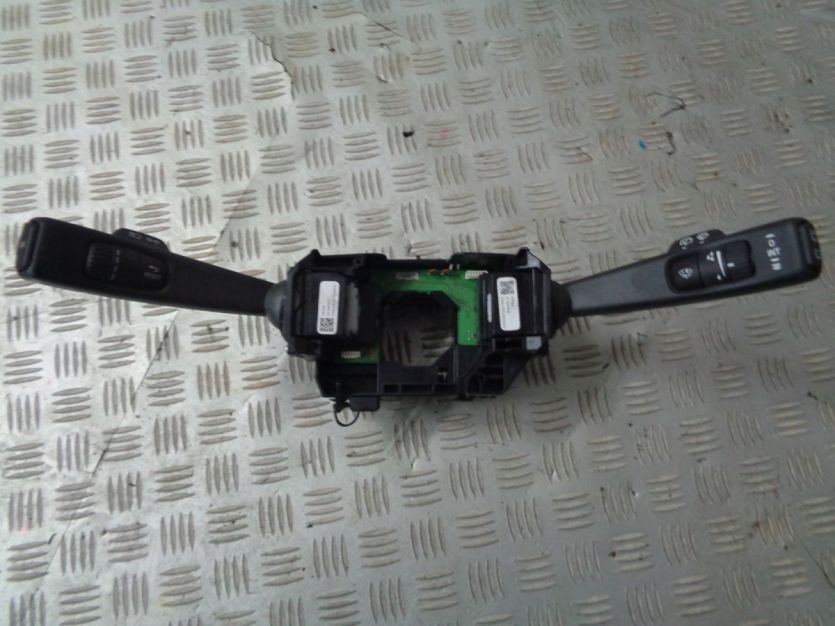 VOLVO V40 II LIFT PRZELACZNIK ZESPOLONY MANETKI