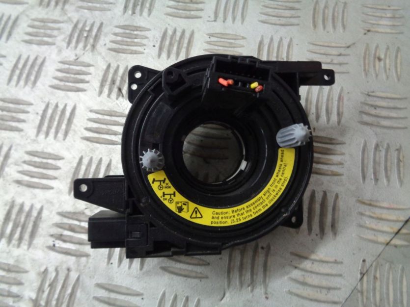 VOLVO V40 II LIFT TASMA ZWIJACZ AIRBAG 31343218