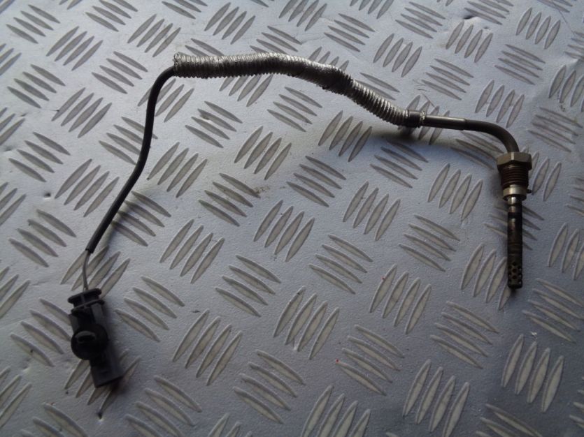 VOLVO V40 II LIFT CZUJNIK SPALIN 31370468