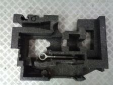 VOLVO V40 II LIFT STYROPIAN BAGAZNIKA KLUCZ