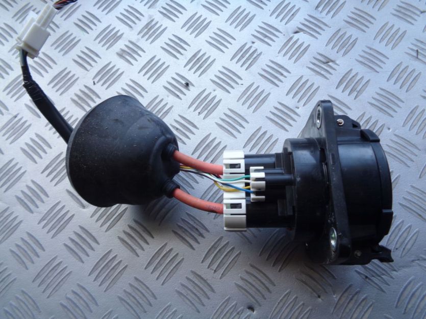 MITSUBISHI OUTLANDER PRZEWOD WTYCZKA GNIAZDO PHEV