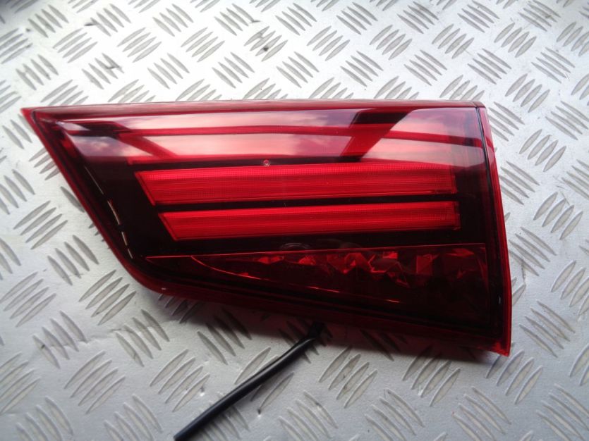 MITSUBISHI OUTLANDER III LAMPA PRAWA TYL TYLNA