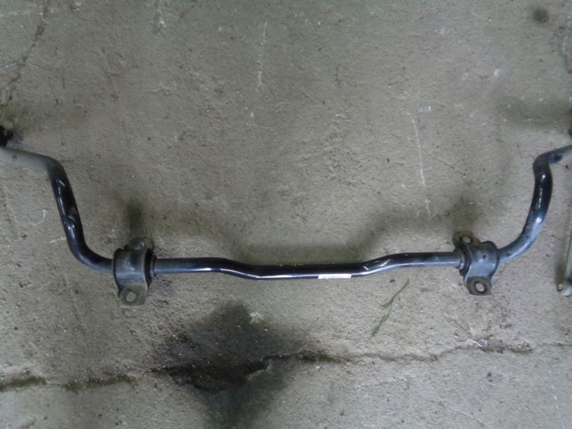 VOLVO V40 II LIFT 2.0 D DRAZEK STABILIZATORA PRZOD