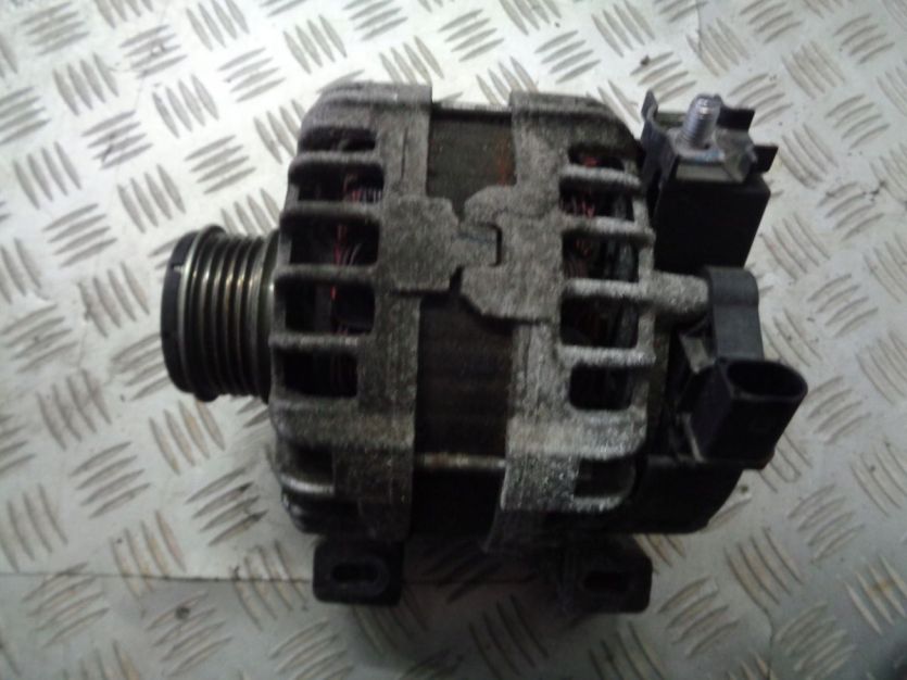 VOLVO V40 II 2013 2.0D ALTERNATOR 31288879