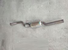 AUDI A8 D4 3.0 TFSI TLUMIK KATALIZATO PRAWY WYDECH