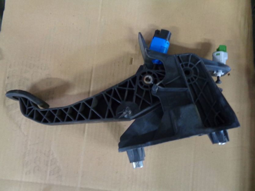 DACIA SANDERO II LIFT 1.0 SCE PEDAL SPRZEGLA