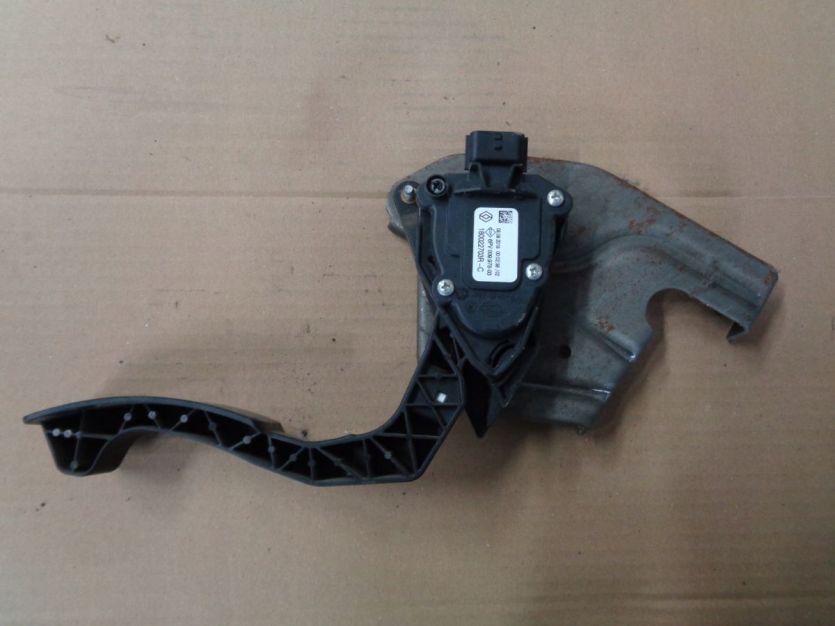 DACIA SANDERO II LIFT 1.0SCE PEDAL GAZU 180022703R