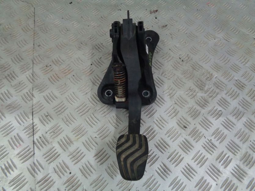 DACIA DUSTER II PEDAL SPRZEGLA 465031714R