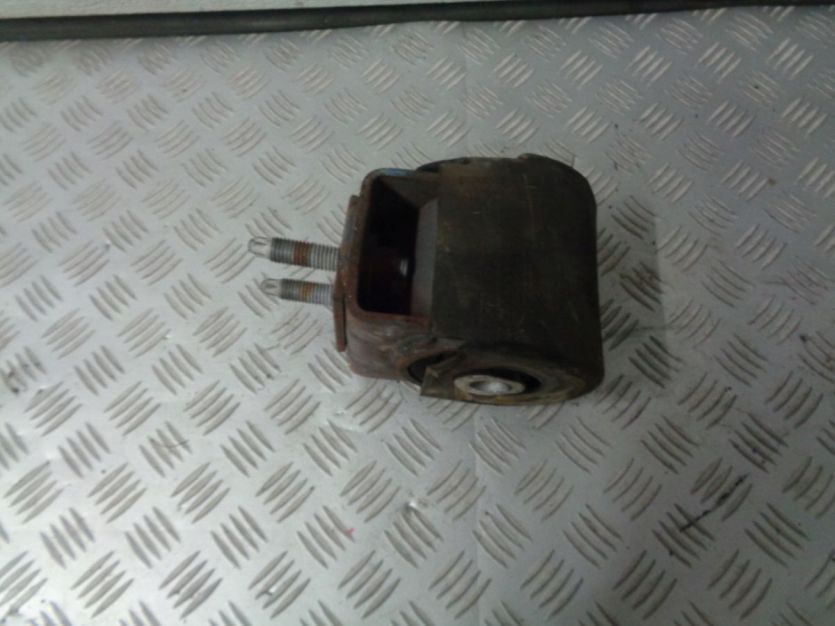 FORD F150 3.3 V6 PODUSZKA SILNIKA 3.3 V6