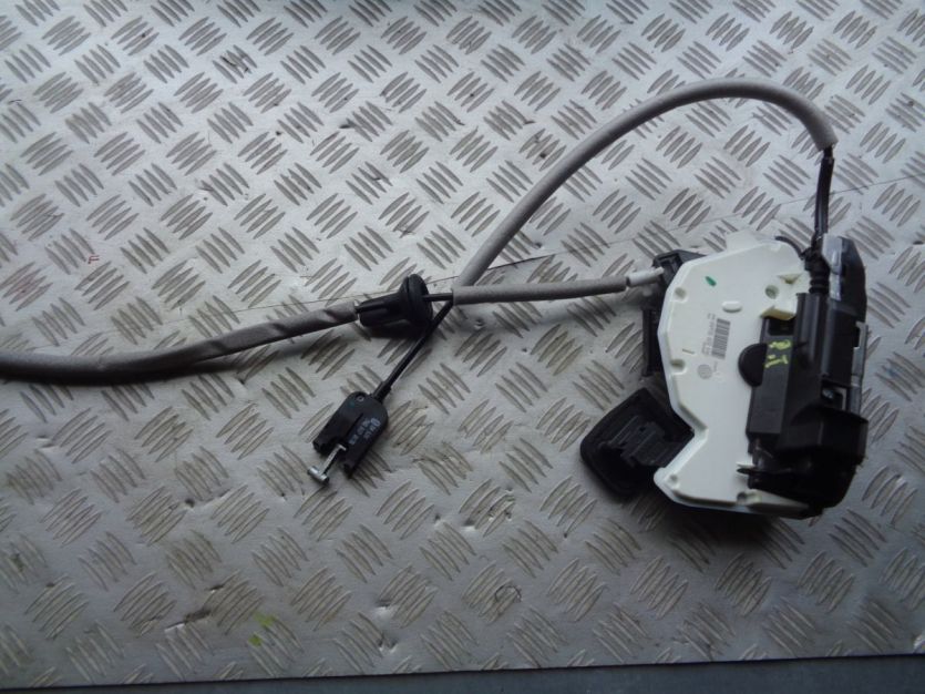 VW ATLAS CROSS ZAMEK DRZWI PRAWY TYL 5K4839016AH