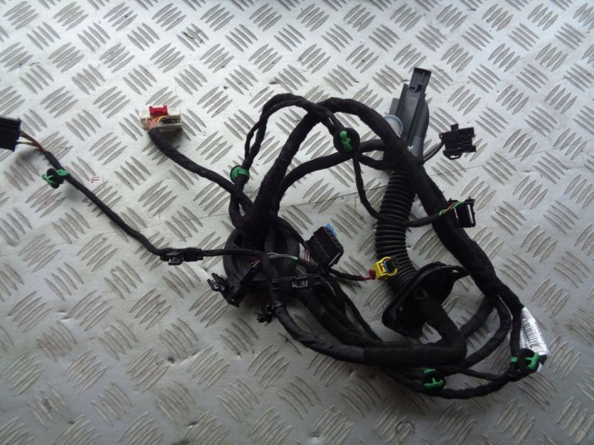 VW ATLAS CROSS WIAZKA INSTALACJA DRZWI 3CN971121CK