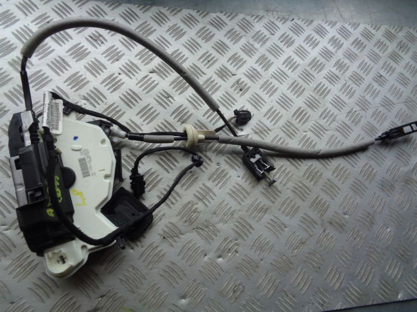 VW ATLAS CROSS ZAMEK DRZWI LEWY PRZOD 5K1837015J
