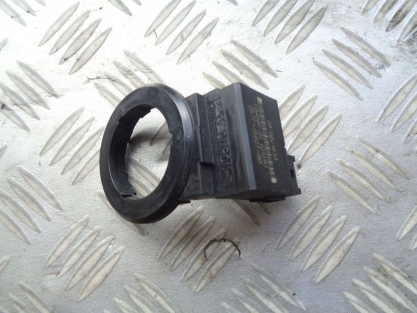 FORD F150 3.3 V6 CEWKA KLUCZA DS7T-15607-BB