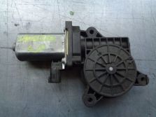 DACIA SANDERO II LIFT SILNICZEK SZYBY 01M13616-000