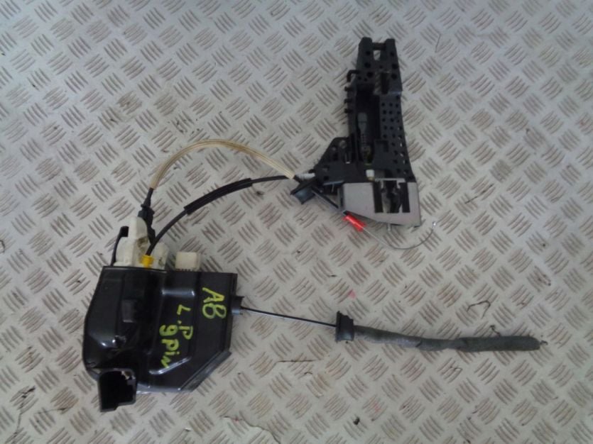 AUDI A8 D4 4H ZAMEK DRZWI LEWY PRZOD DOCIAG 9 PIN